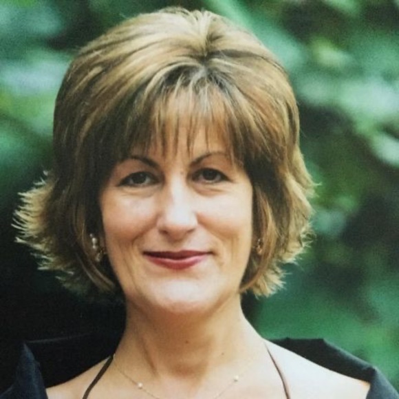 Meet your Posher, Maria de lourdes - Picture 1 of 1